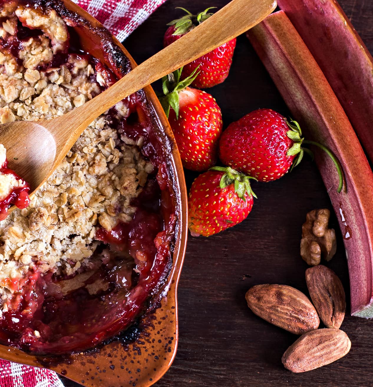 Strawberry Rhubarb Crumble - Healthy Living
